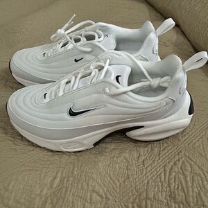 Nike Air Max Portal Shoes (Women’s)